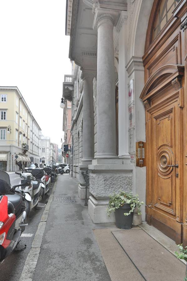 Da Kevin Apartment Triest Exterior foto